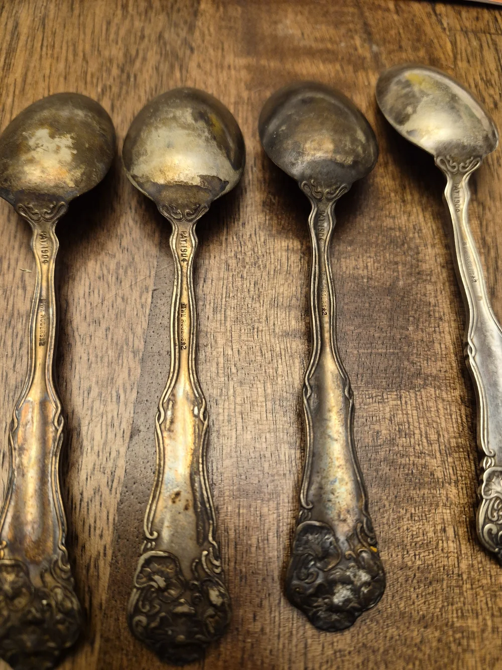 Antique Silver Dessert Spoons - Set of 4 Wm. Rogers 1904, 